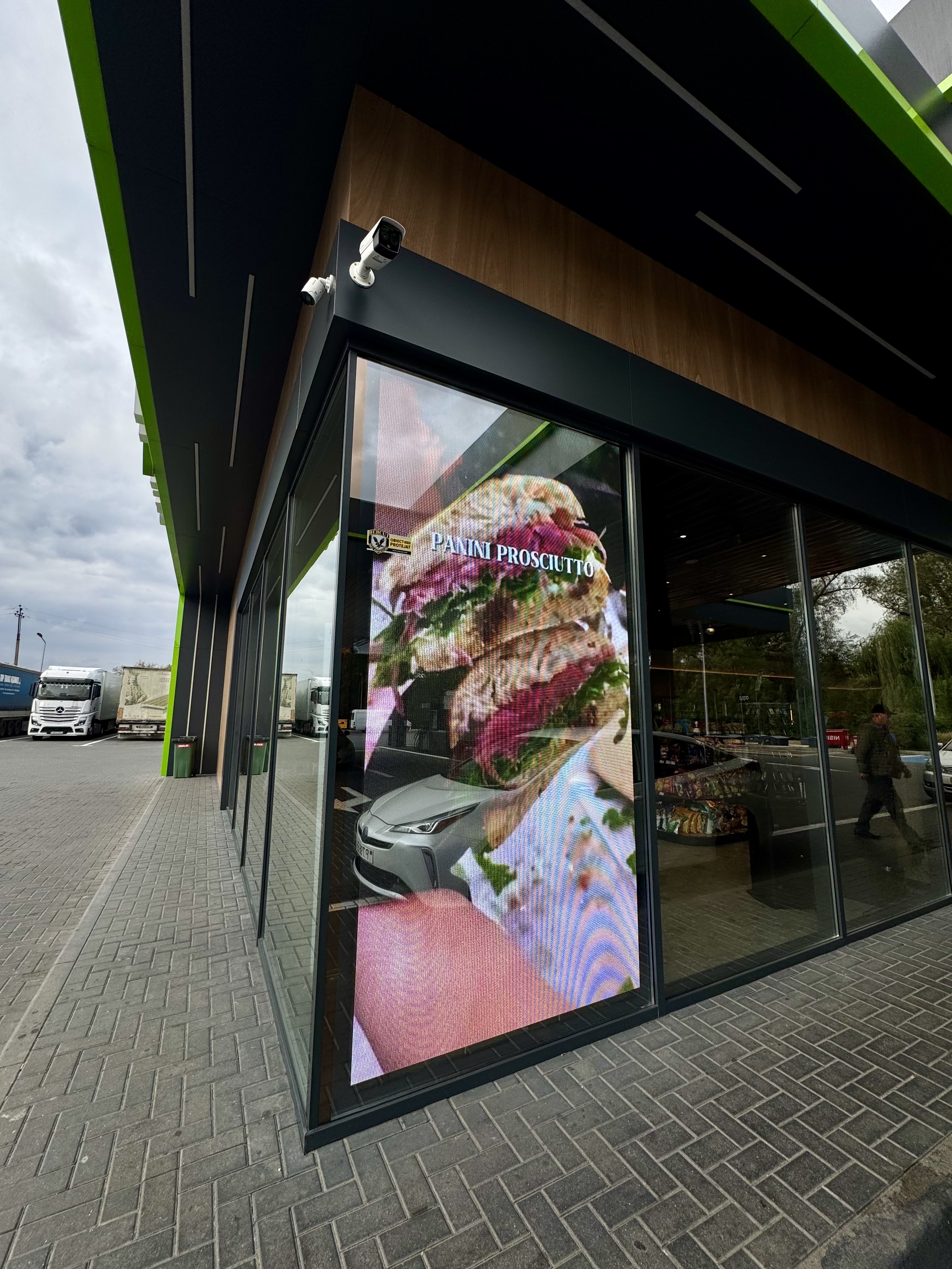 DigiLED Publicitate 3